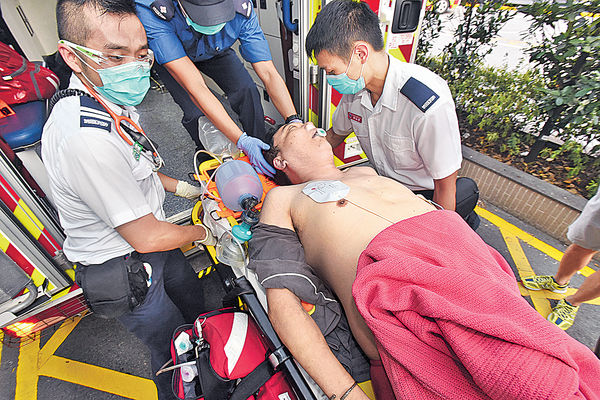 警方稍後將驗屍,確定男子死因。