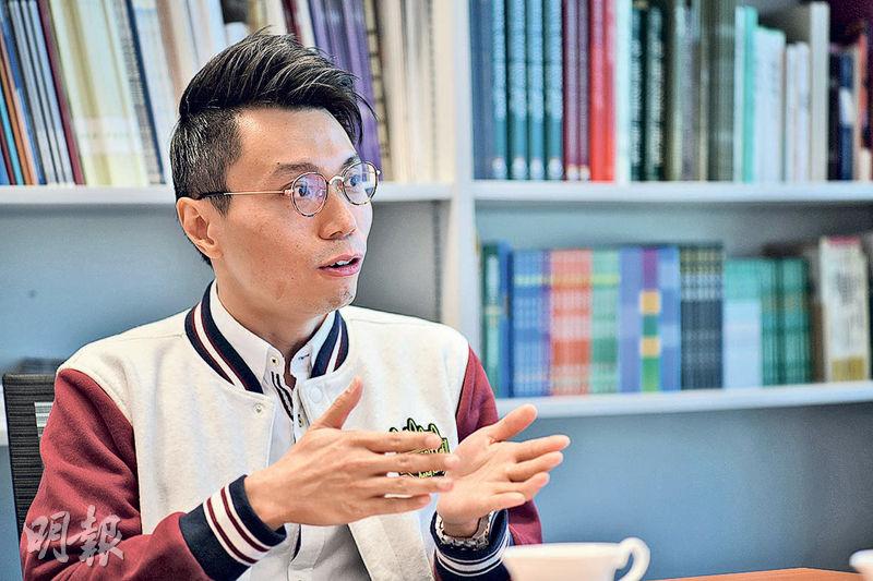 港大醫學院急症醫學部臨牀助理教授衛家聰（圖）建議本港就「好撒瑪利亞人法」立法，針對心臟驟停，為見義勇為施救者的合理施救行為提供免除民事責任保障。他指心臟驟停者每遲一分鐘獲施救，存活率就降低一成，「沒情况差得過死，做了（急救）先啦」。（蘇智鑫攝）