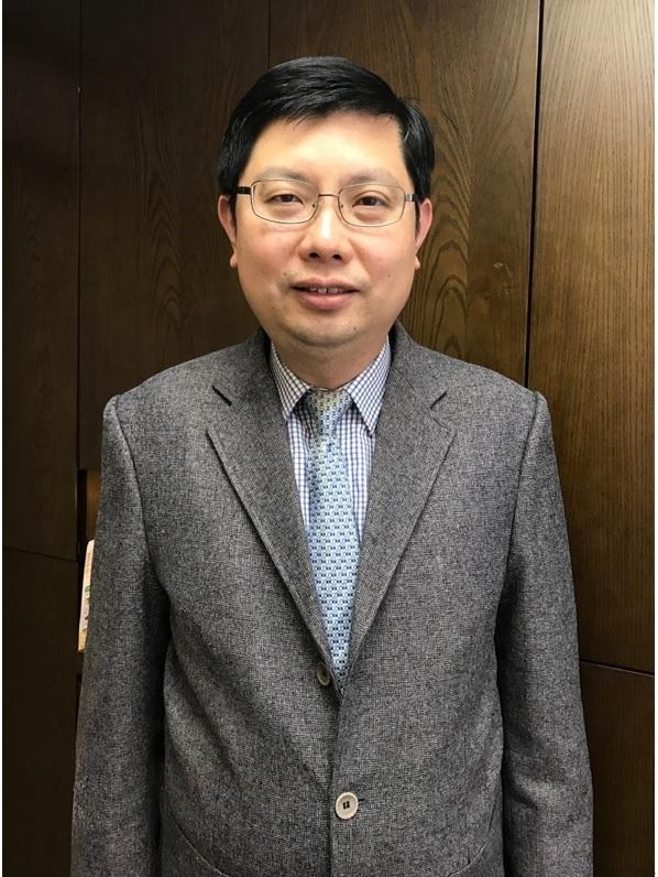心胸肺外科專科醫生鍾少石醫生