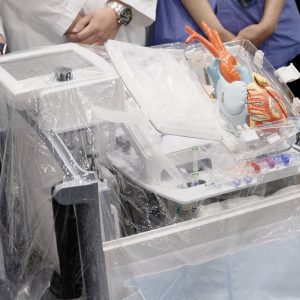 器官護養系統能偵察心臟維生指數，另有一套獨立心臟容器。（歐嘉樂攝）