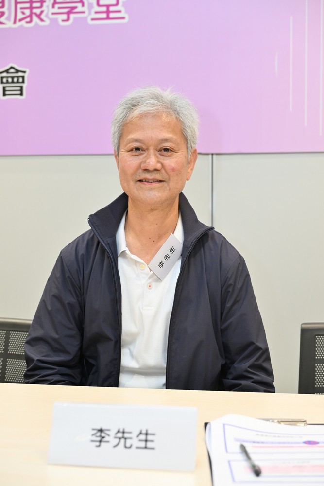 患者李先生曾經三條血管堵塞,通波仔後積極復康,透過控制飲食及運動訓練,現在已恢復病發前的心臟狀態,甚至參加馬拉松半馬及30km單車賽。